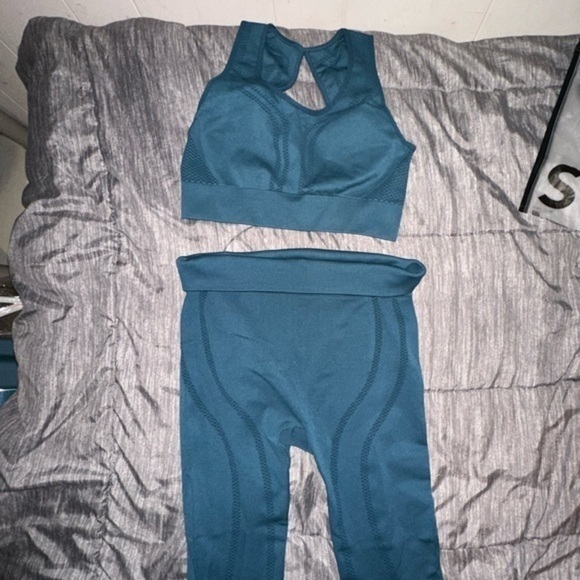 2  pc workout outfit - Picture 1 of 6